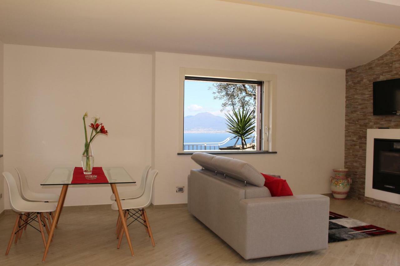 Mirasorrento Villa Luaran gambar